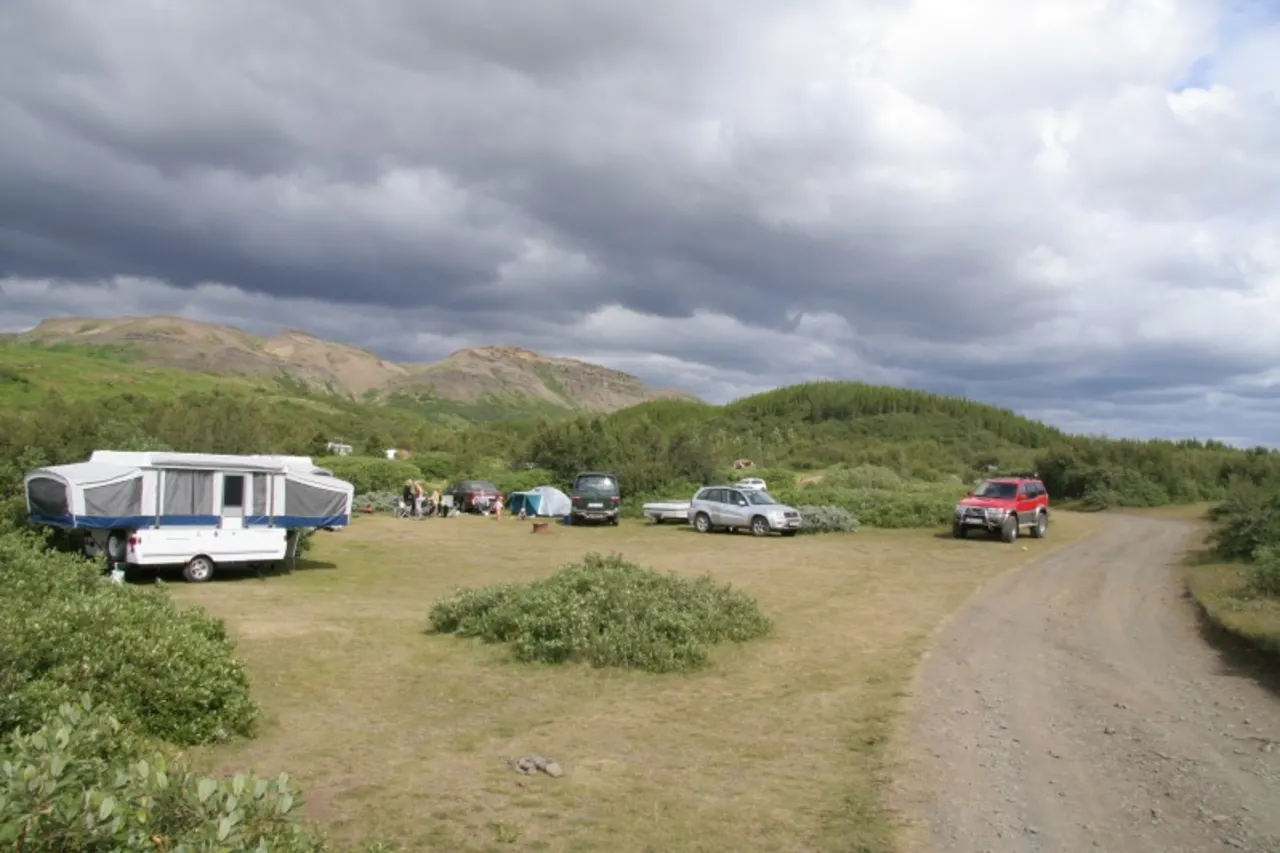 Tjaldsvæðið í Þjórsárdal – Sandártunga Campground Photo